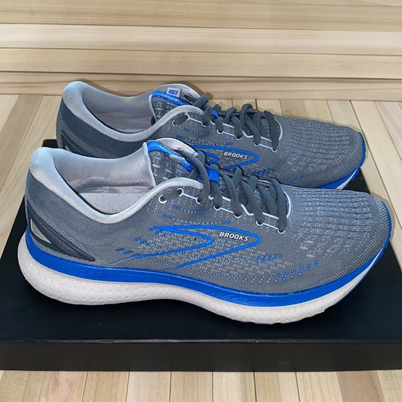 Brooks Glycerin 19 Size 8.5 (2E) - Picture 3 of 9